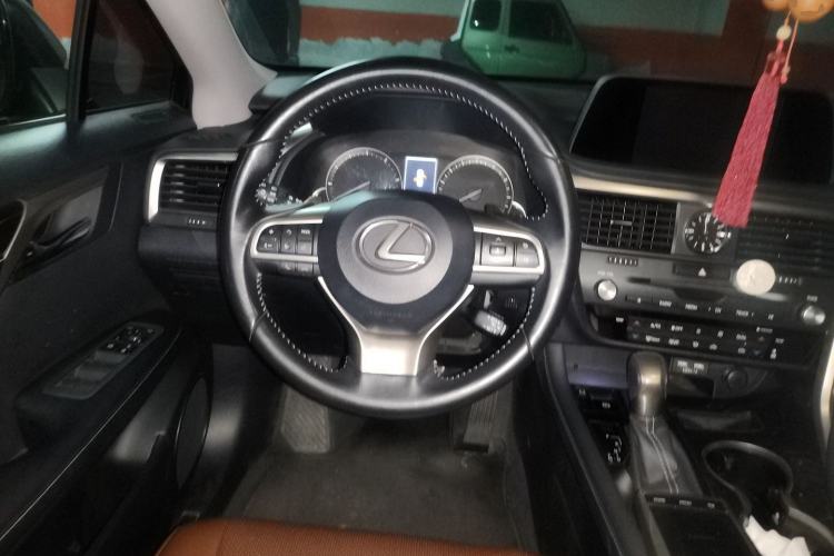 Used Lexus RX 2020 300 Two-Wheel Drive Elite Edition China VI Standard Steering Wheel