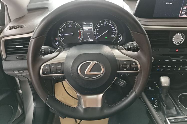 Used Lexus RX 2020 300 Two-Wheel Drive Comfort Edition China VI Standard Steering Wheel