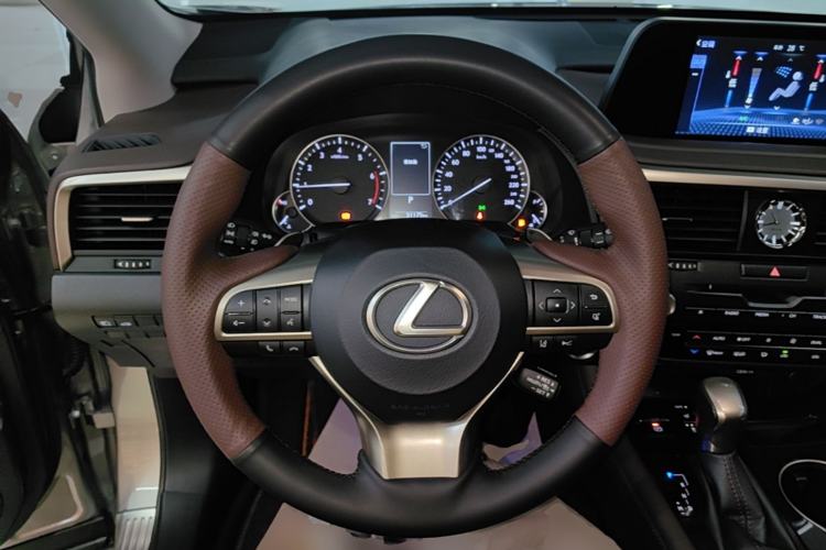 Used Lexus RX 2020 300 Two-Wheel Drive Comfort Edition China VI Standard Steering Wheel