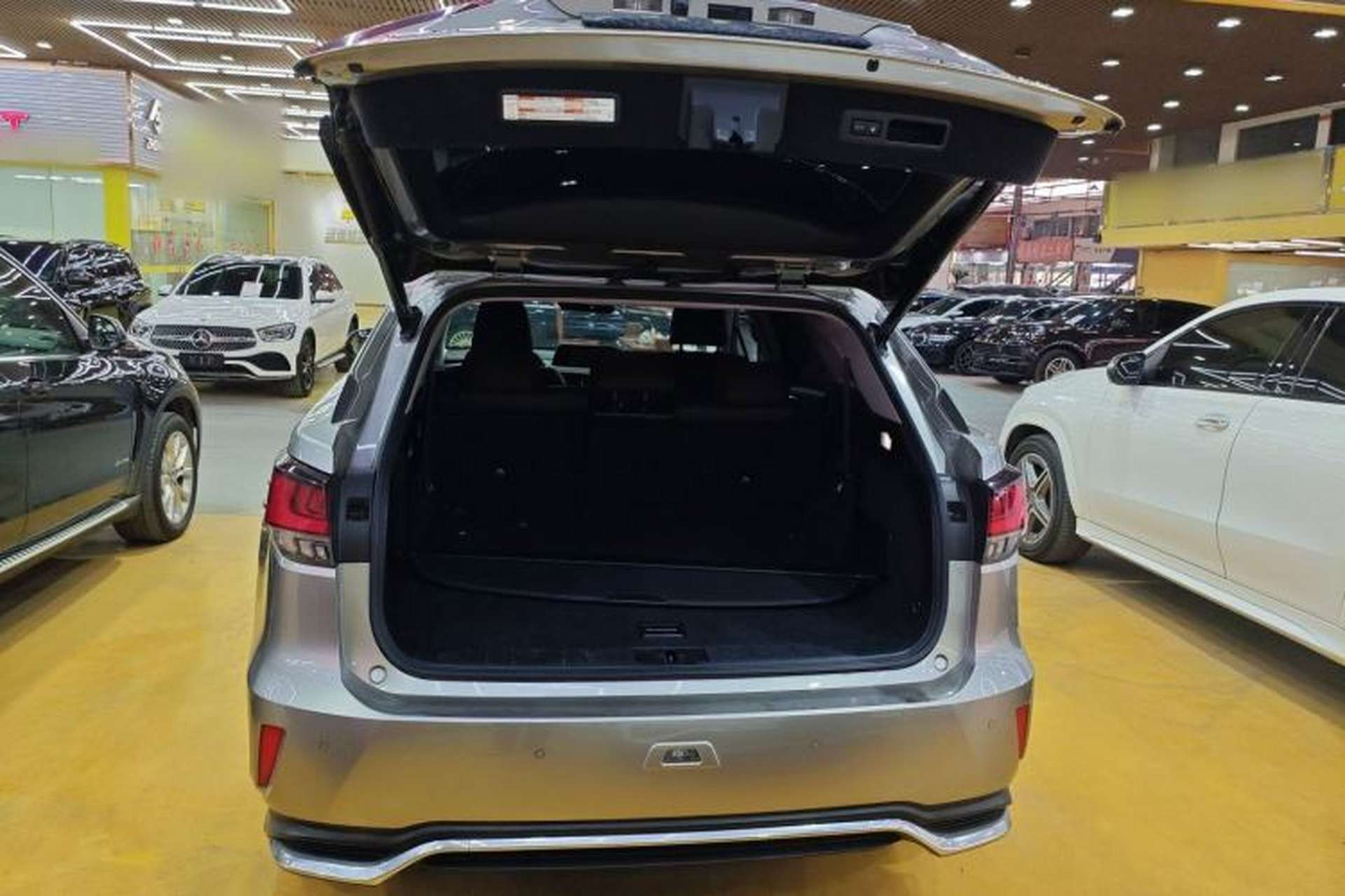 Used Lexus RX 2020 450hL Four-Wheel Drive Elegant 7-Seater China VI Standard Trunk