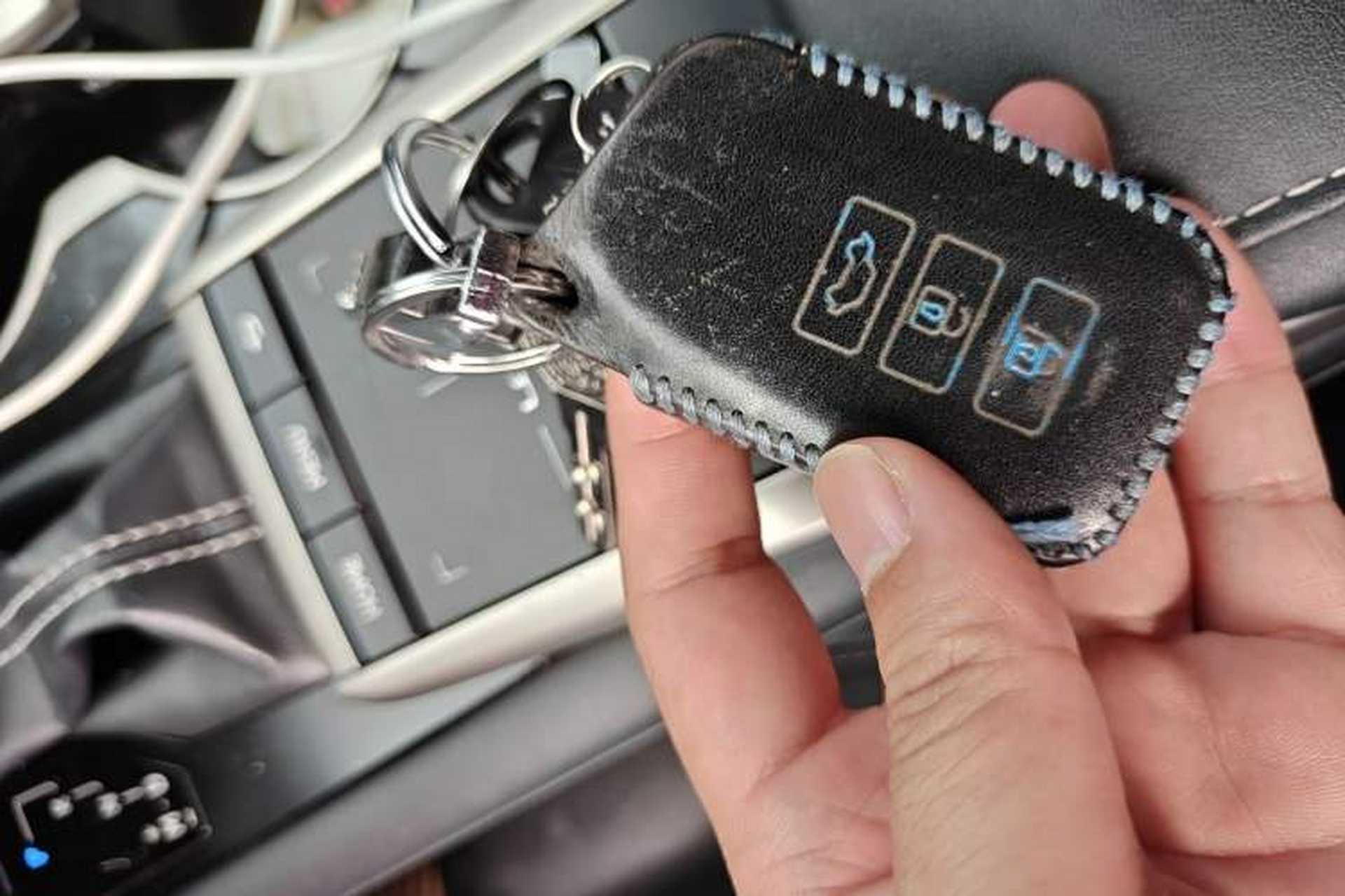 Used Lexus RX 2020 300 Two-Wheel Drive Elite Edition China VI Standard Vehicle Key