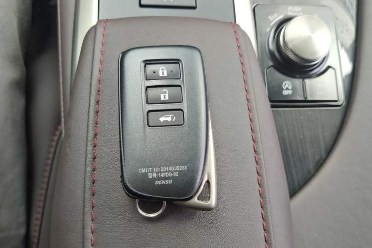 Used Lexus RX 2020 Facelifted 300 4x4 Elegant Edition Vehicle Key