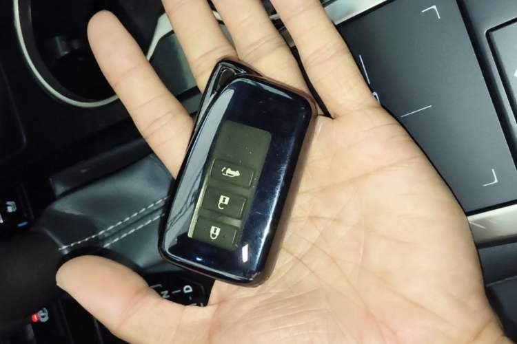 Used Lexus RX 2020 300 4x4 Elegant Edition China VI Vehicle Key