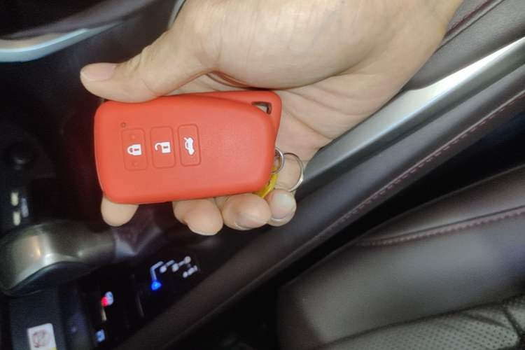 Used Lexus RX 2020 450h Four-Wheel Drive Elegant Edition China VI Standard Vehicle Key