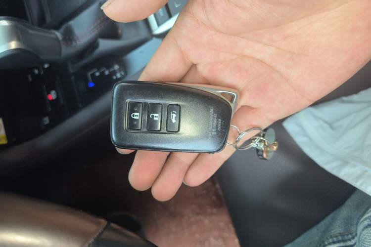 Used Lexus RX 2020 300 4x4 Elegant Edition China VI Vehicle Key