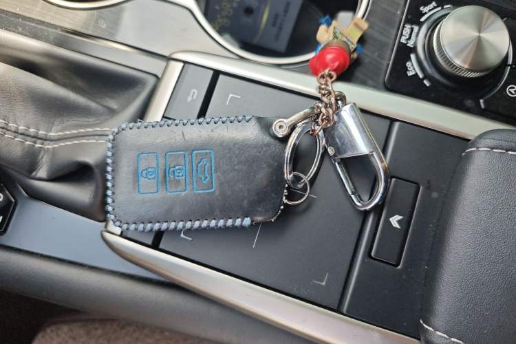 Used Lexus RX 2020 Revised Version 300 Two-Wheel Drive Elite Edition Vehicle Key