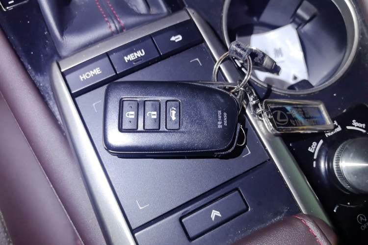 Used Lexus RX 2020 Facelifted 300 4x4 Elegant Edition Vehicle Key