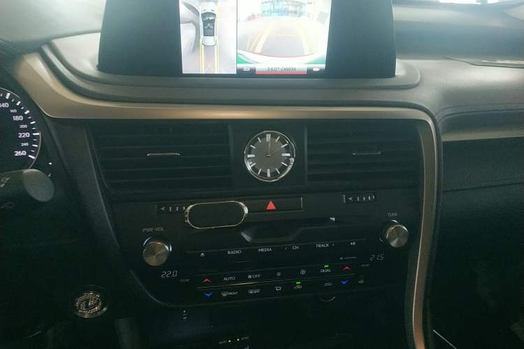 Used Lexus RX 2020 Revised Version 300 Two-Wheel Drive Comfort Edition Audio And AC Panel