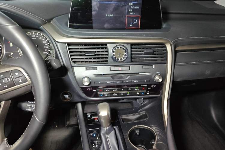 Used Lexus RX 2020 Revised Version 300 Two-Wheel Drive Elite Edition Audio And AC Panel