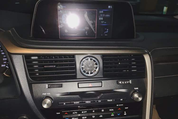 Used Lexus RX 2020 300 Two-Wheel Drive Comfort Edition China VI Standard Audio And AC Panel