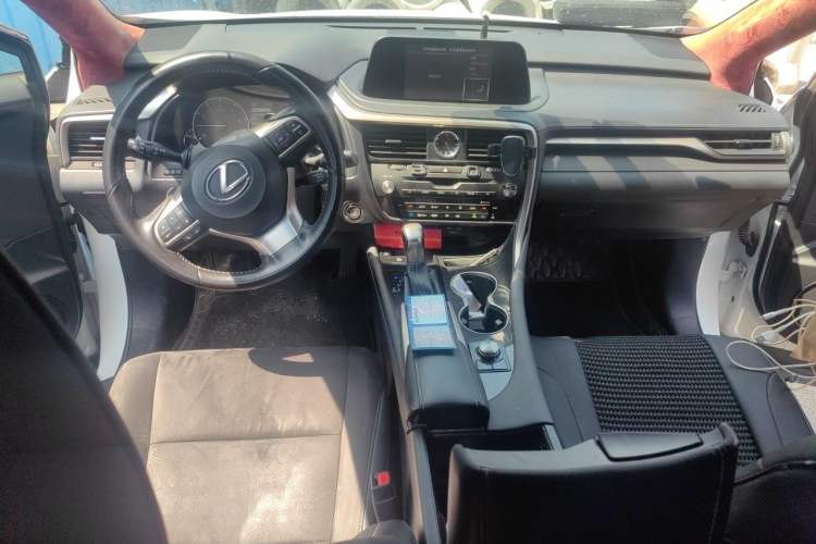 Used Lexus RX 2020 300 Two-Wheel Drive Elite Edition China VI Standard Center Console