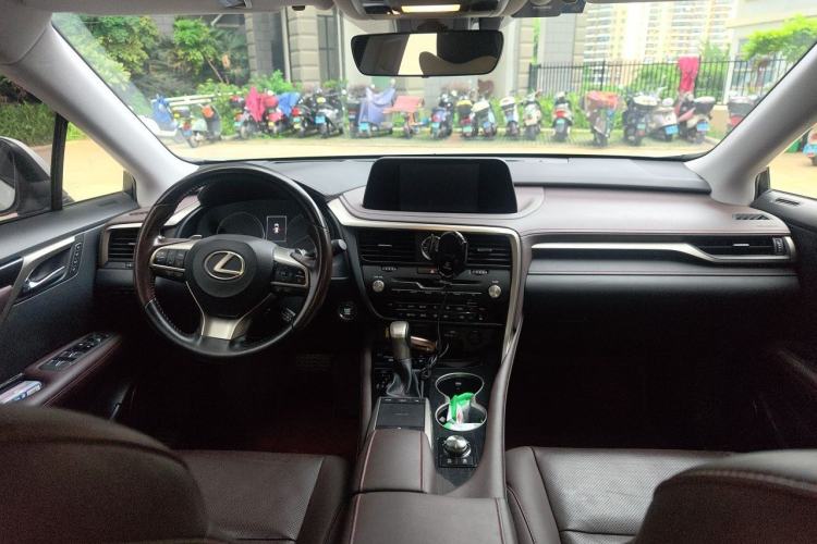 Used Lexus RX 2020 300 4x4 Elegant Edition China VI Center Console