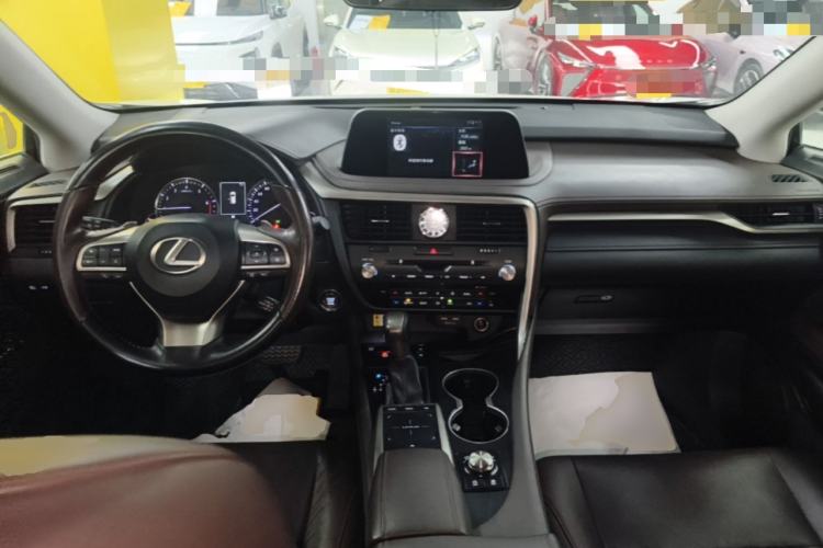 Used Lexus RX 2020 300 4x4 Elegant Edition China VI Center Console