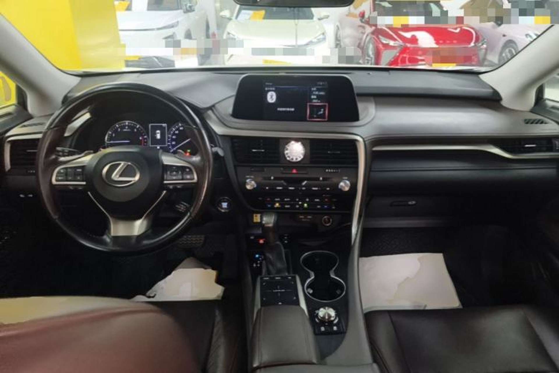 Used Lexus RX 2020 300 4x4 Elegant Edition China VI Center Console
