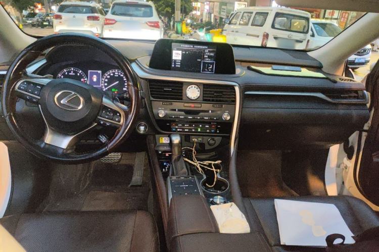 Used Lexus RX 2020 Facelifted 300 4x4 Elegant Edition Center Console
