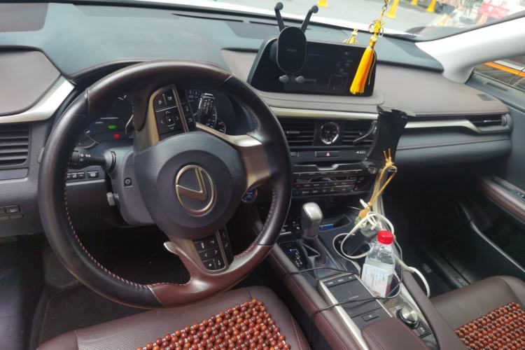 Used Lexus RX 2020 450h Four-Wheel Drive Elegant Edition China VI Standard Center Console