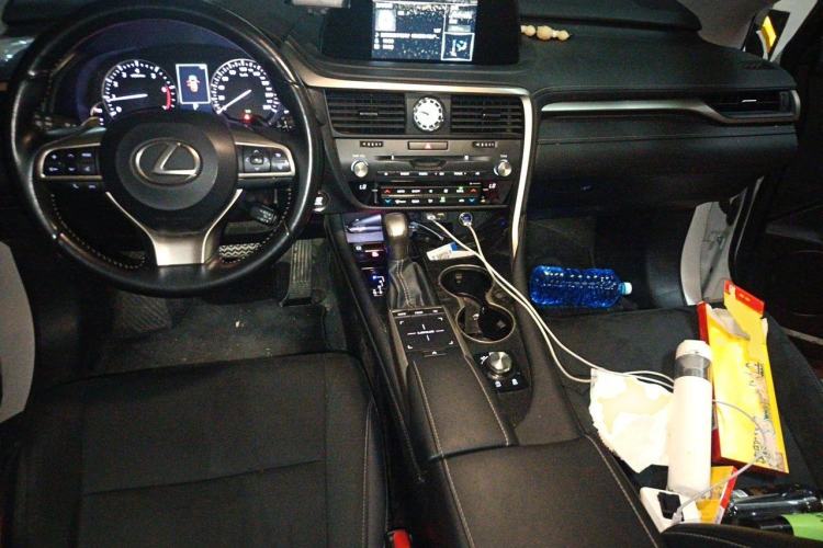Used Lexus RX 2020 300 Two-Wheel Drive Elite Edition China VI Standard Center Console