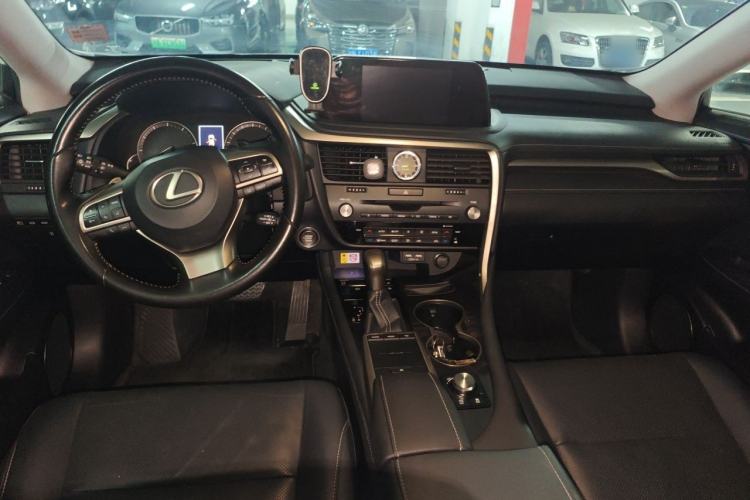 Used Lexus RX 2020 Facelifted 300 4x4 Elegant Edition Center Console