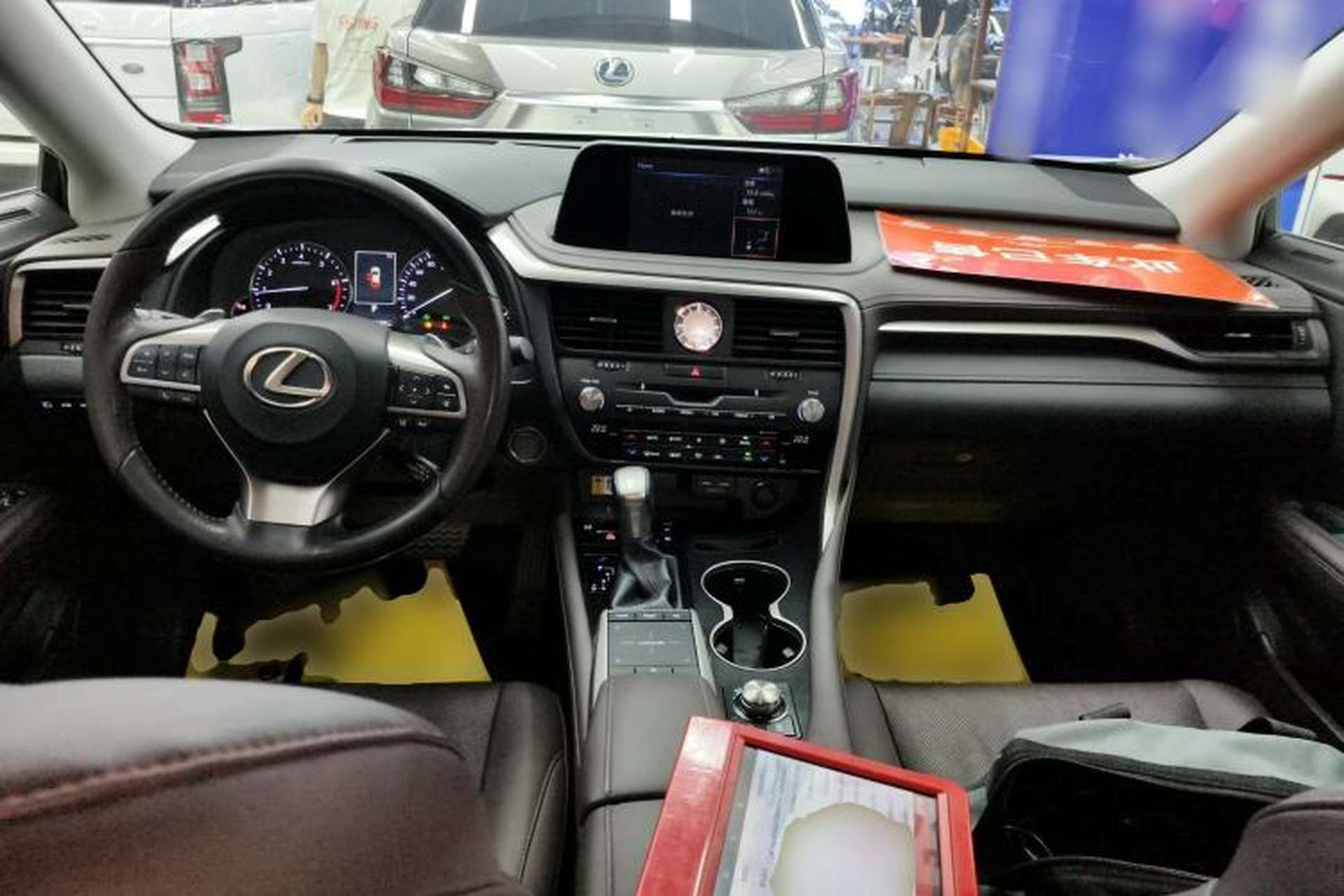 Used Lexus RX 2020 Facelifted 300 4x4 Elegant Edition Center Console