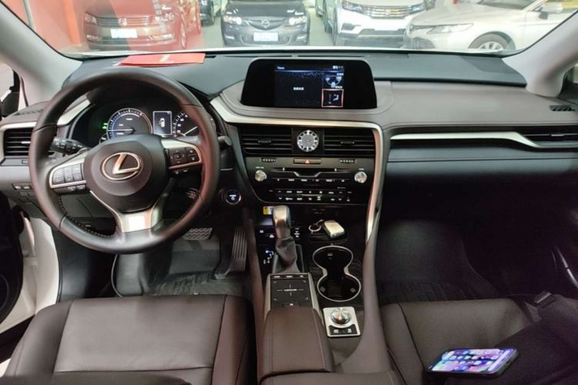 Used Lexus RX 2020 Revised Version 450h Four-Wheel Drive Elegant Edition Center Console
