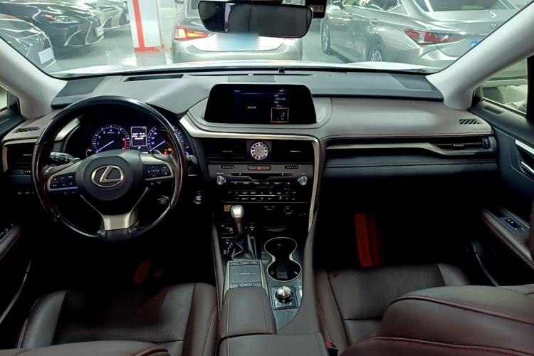 Used Lexus RX 2020 Facelifted 300 4x4 Elegant Edition Center Console
