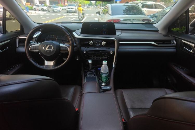 Used Lexus RX 2020 300 Two-Wheel Drive Comfort Edition China VI Standard Center Console