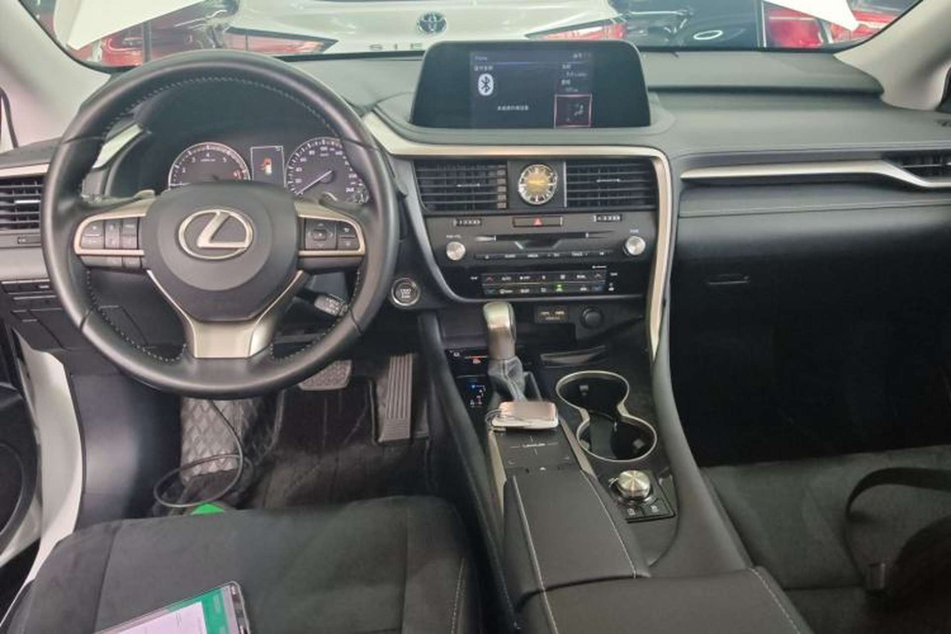 Used Lexus RX 2020 Revised Version 300 Two-Wheel Drive Elite Edition Center Console