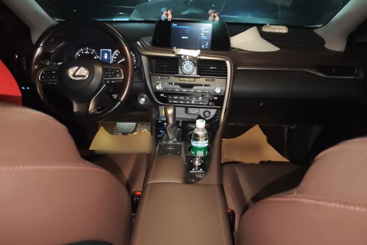 Used Lexus RX 2020 Facelifted 300 4x4 Elegant Edition Center Console