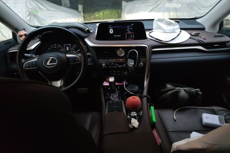 Used Lexus RX 2020 Facelifted 300 4x4 Elegant Edition Center Console