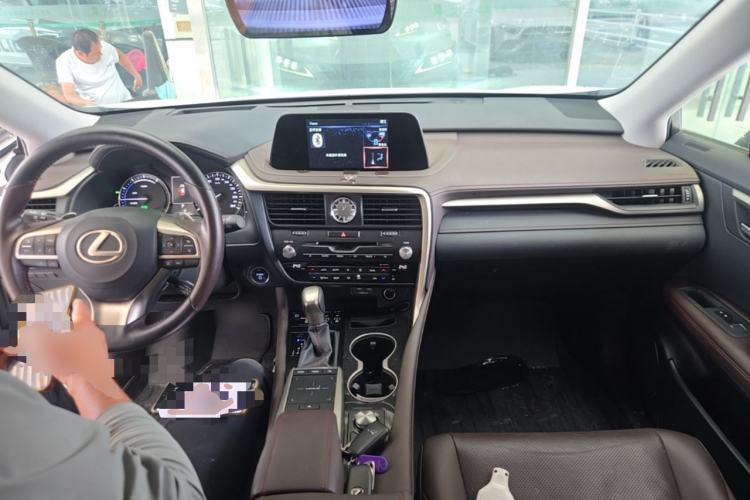 Used Lexus RX 2020 Revised Version 450h Four-Wheel Drive Elegant Edition Center Console