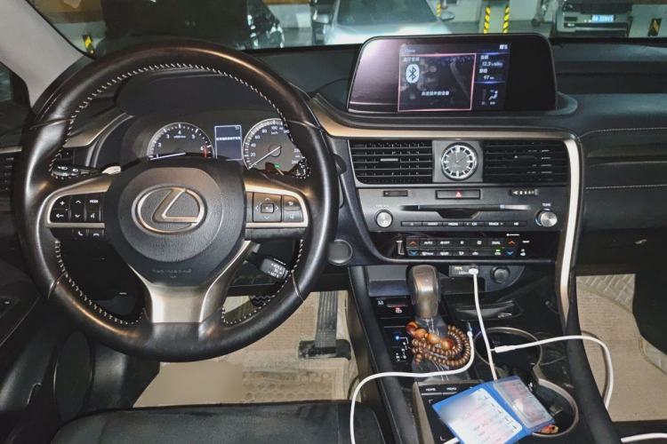 Used Lexus RX 2020 300 Two-Wheel Drive Comfort Edition China VI Standard Center Console