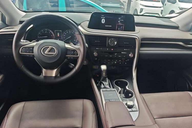 Used Lexus RX 2020 Revised Version 300 Two-Wheel Drive Comfort Edition Center Console