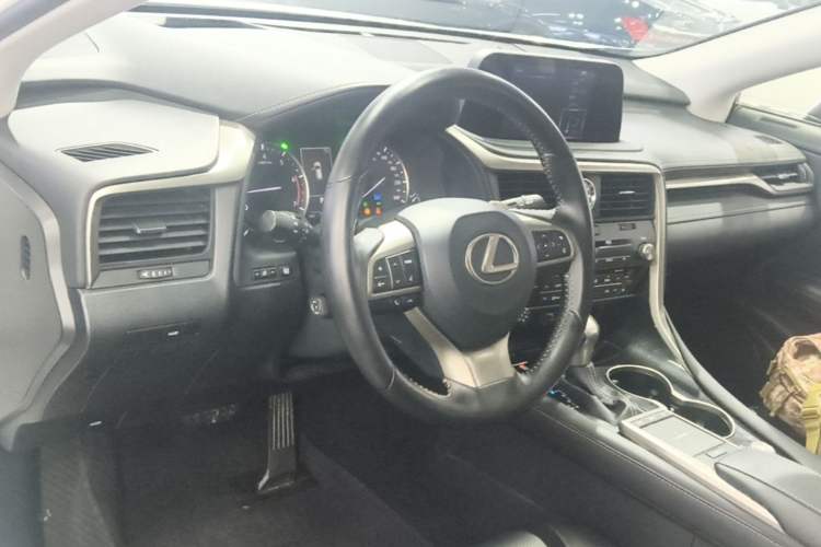 Used Lexus RX 2020 Revised Version 300 Two-Wheel Drive Elite Edition Center Console