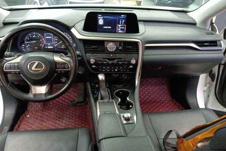 Used Lexus RX 2020 300 4x4 Elegant Edition China VI Center Console