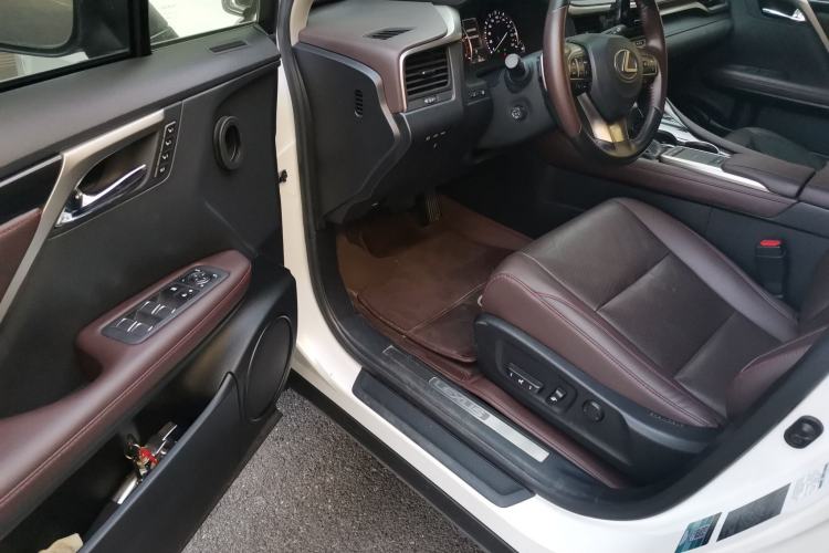 Used Lexus RX 2020 Facelifted 300 4x4 Elegant Edition Driver Seat