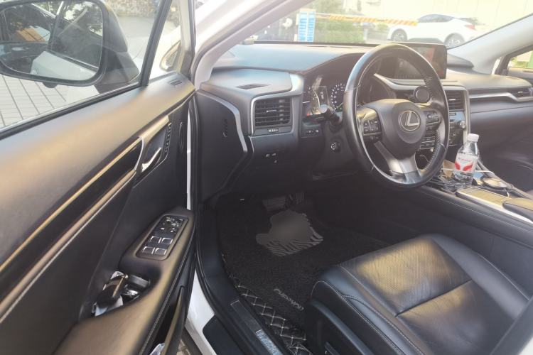 Used Lexus RX 2020 300 4x4 Elegant Edition China VI Driver Seat