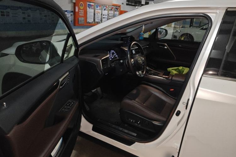 Used Lexus RX 2020 300 Two-Wheel Drive Comfort Edition China VI Standard Driver Seat