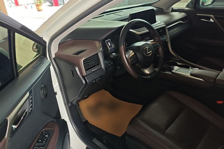 Used Lexus RX 2020 Facelifted 300 4x4 Elegant Edition Driver Seat