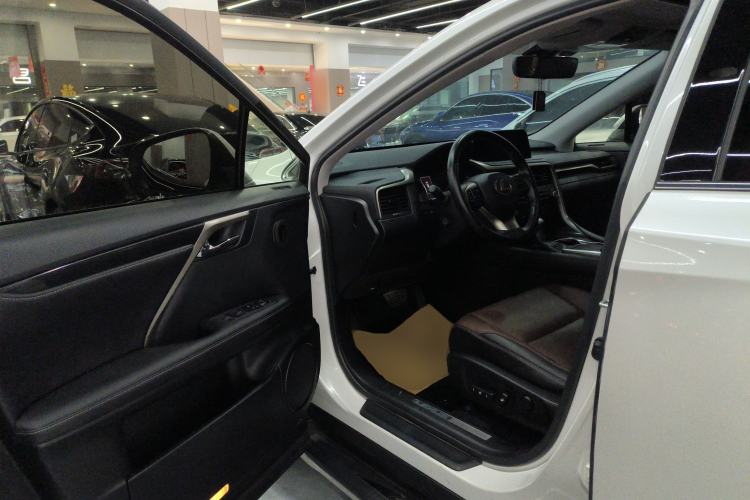 Used Lexus RX 2020 300 Two-Wheel Drive Elite Edition China VI Standard Driver Seat