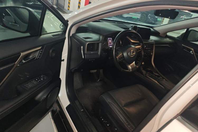 Used Lexus RX 2020 Facelifted 300 4x4 Elegant Edition Driver Seat