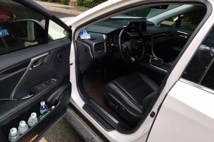 Used Lexus RX 2020 Facelifted 300 4x4 Elegant Edition Driver Seat