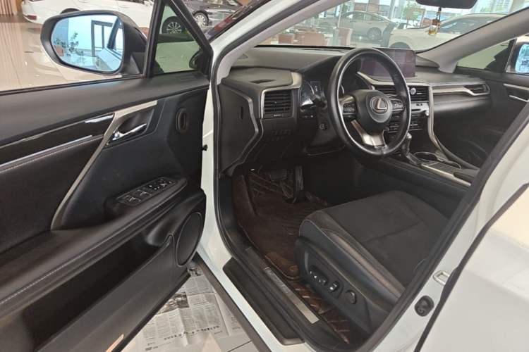 Used Lexus RX 2020 300 Two-Wheel Drive Elite Edition China VI Standard Driver Seat