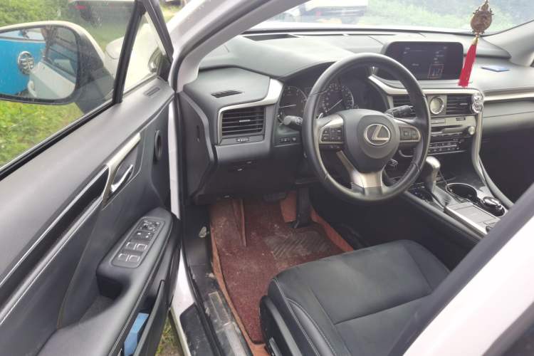 Used Lexus RX 2020 300 Two-Wheel Drive Elite Edition China VI Standard Driver Seat
