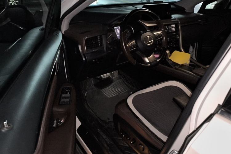Used Lexus RX 2020 300 4x4 Elegant Edition China VI Driver Seat