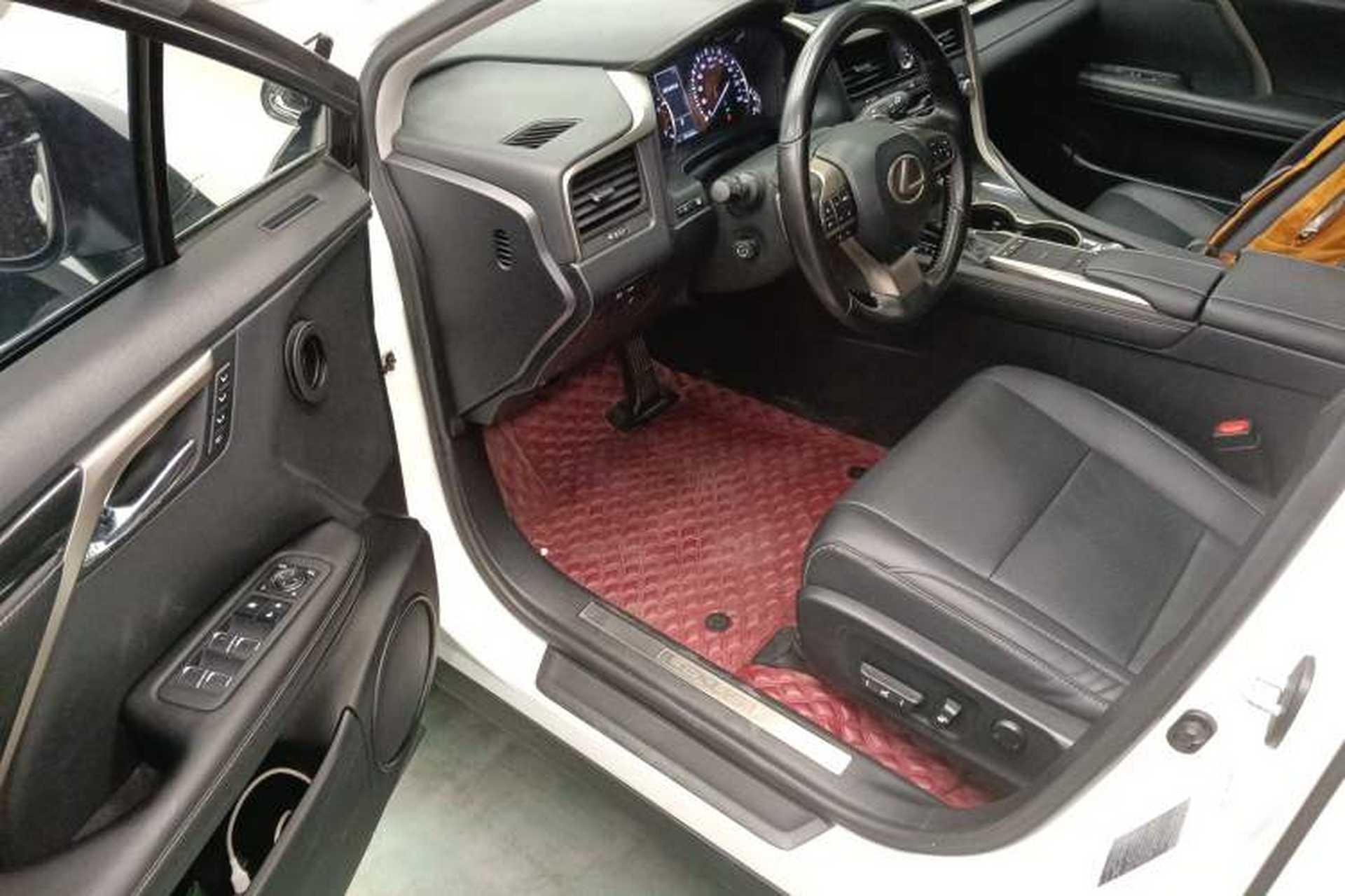 Used Lexus RX 2020 300 4x4 Elegant Edition China VI Driver Seat