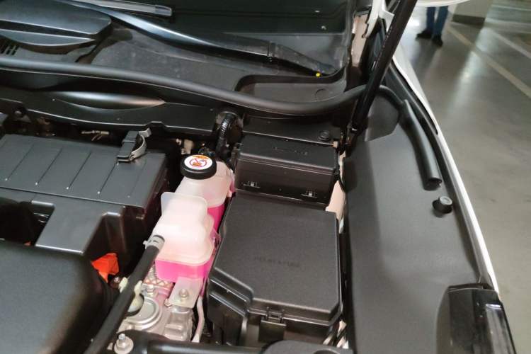 Used Lexus RX 2020 450h Four-Wheel Drive Elegant Edition China VI Standard Engine Bay Left