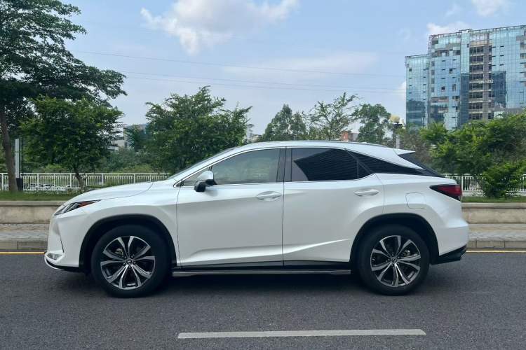 Used Lexus RX 2020 Facelifted 300 4x4 Elegant Edition Exterior 2