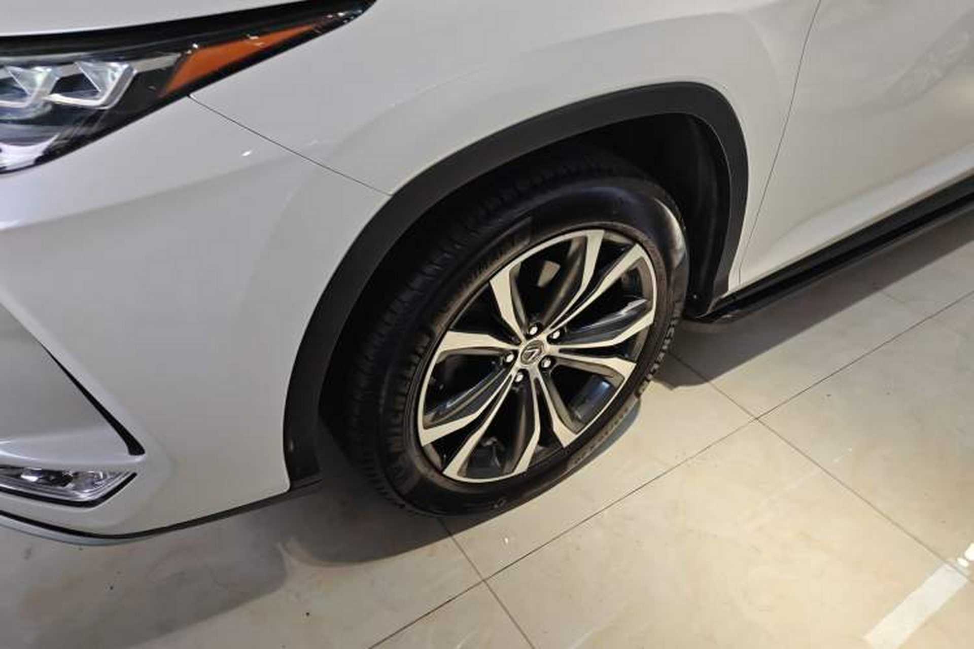 Used Lexus RX 2020 Facelifted 300 4x4 Elegant Edition Exterior 4