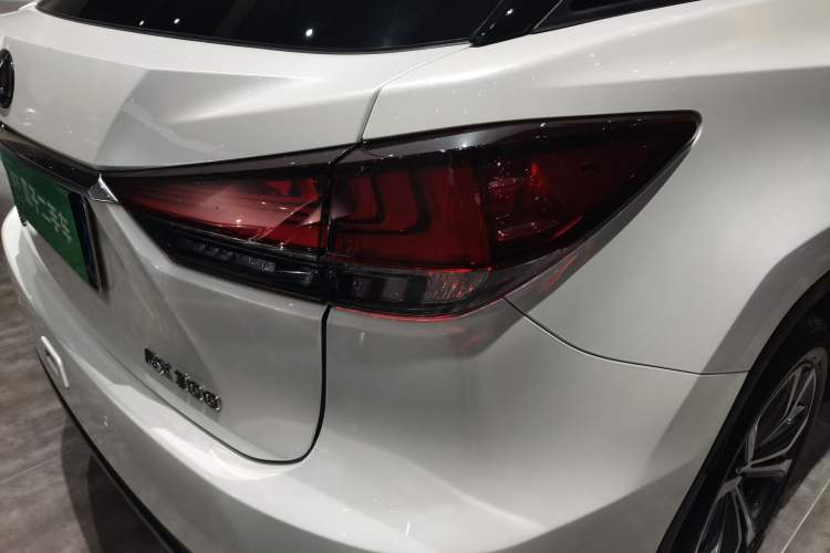 Used Lexus RX 2020 Facelifted 300 4x4 Elegant Edition Exterior 6
