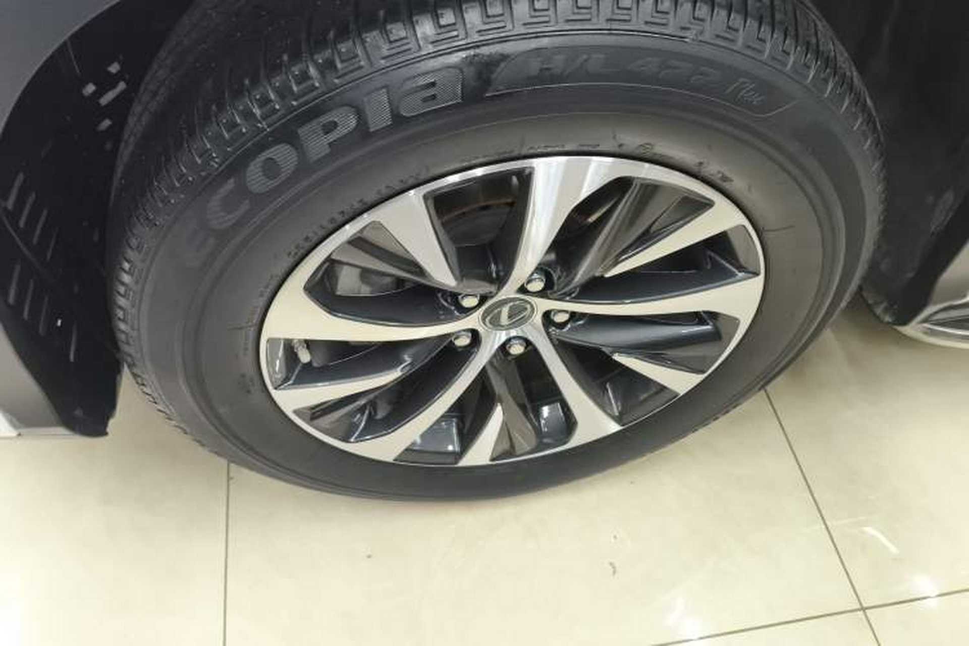Used Lexus RX 2020 Revised Version 300 Two-Wheel Drive Elite Edition Exterior 7